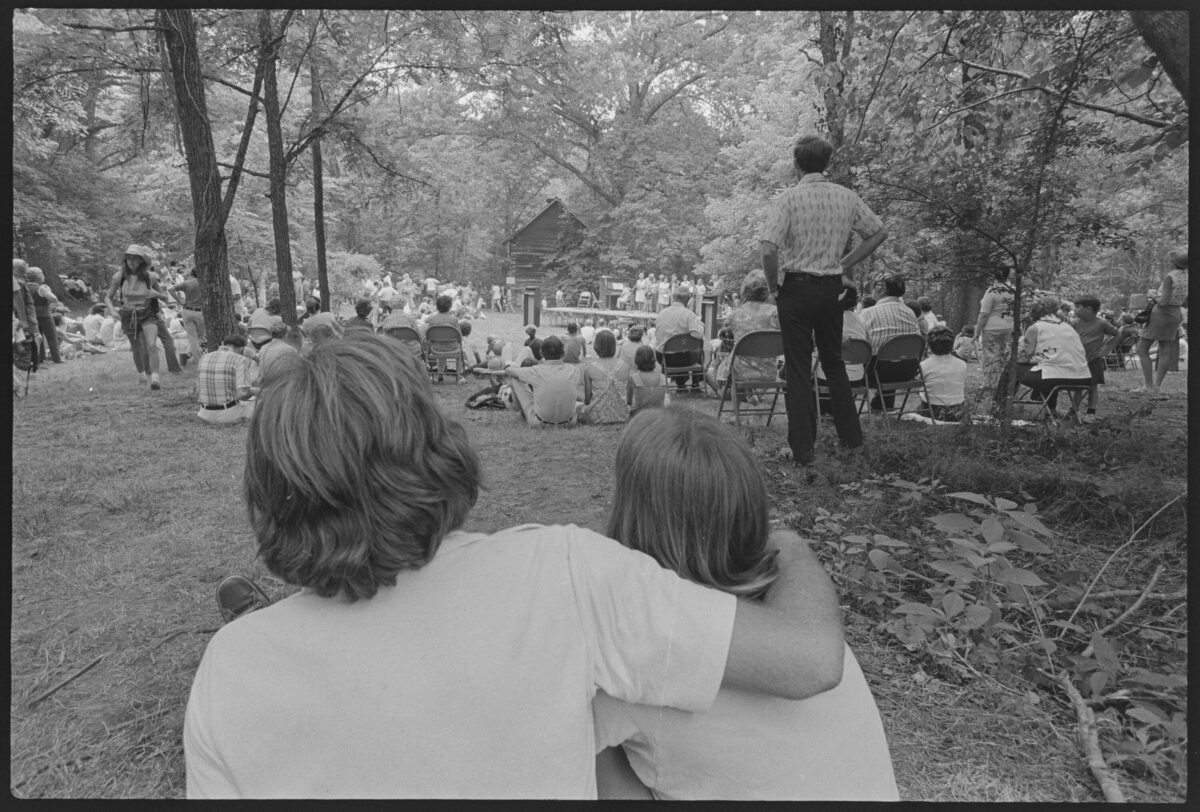 Crowd at the Piedmont Stage