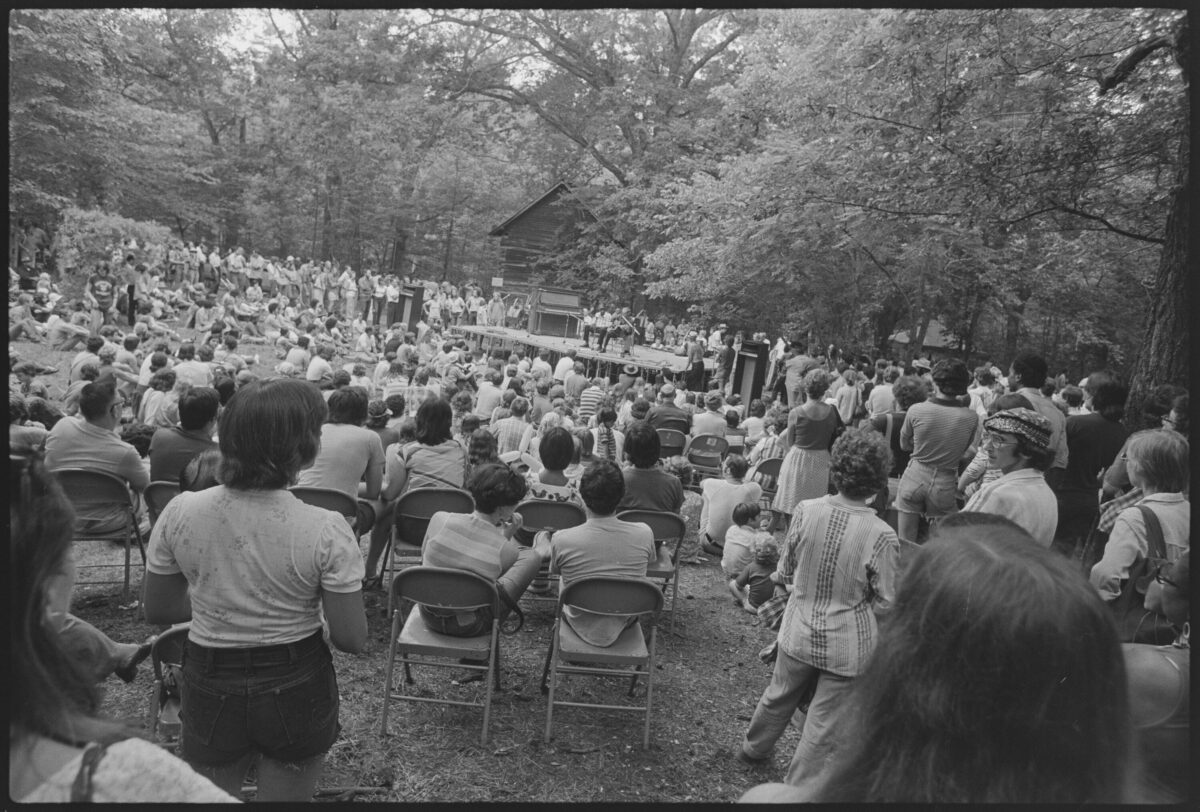 Crowd at the Piedmont Stage