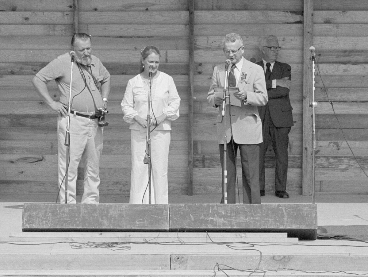 Holger and Margaret Nygard with Mayor Wade Cavin
