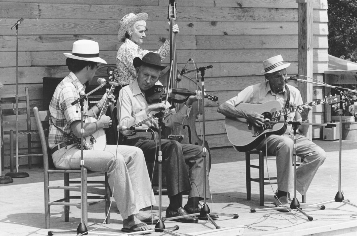 Smathers Family Band, with David Holt on Banjo