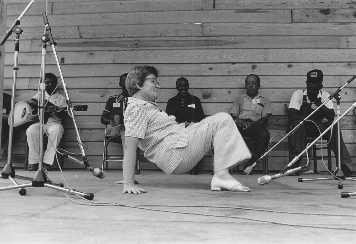 Mary Ellen Edwards, Performing the Rabbit Dance